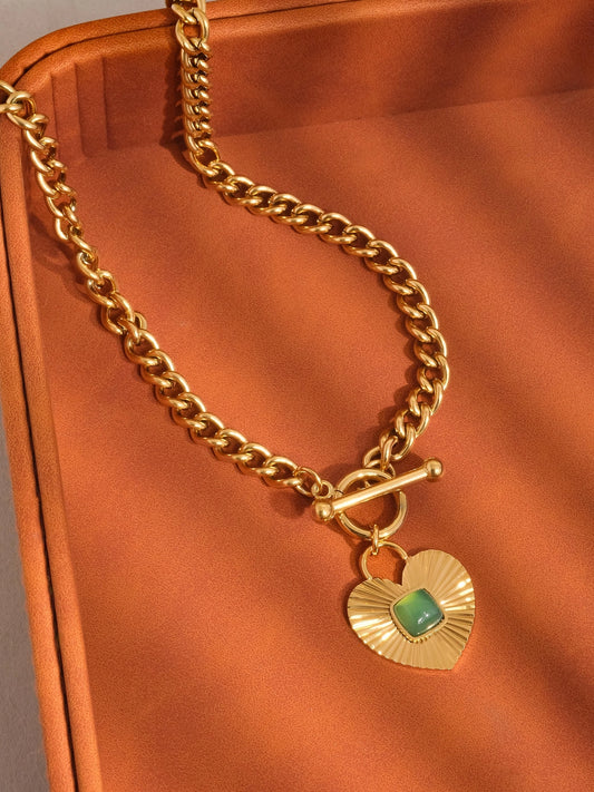 Apres 18k Gold Green Heart Necklace